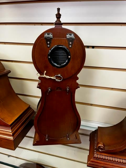 "Arendal" mantle clock with pendulum