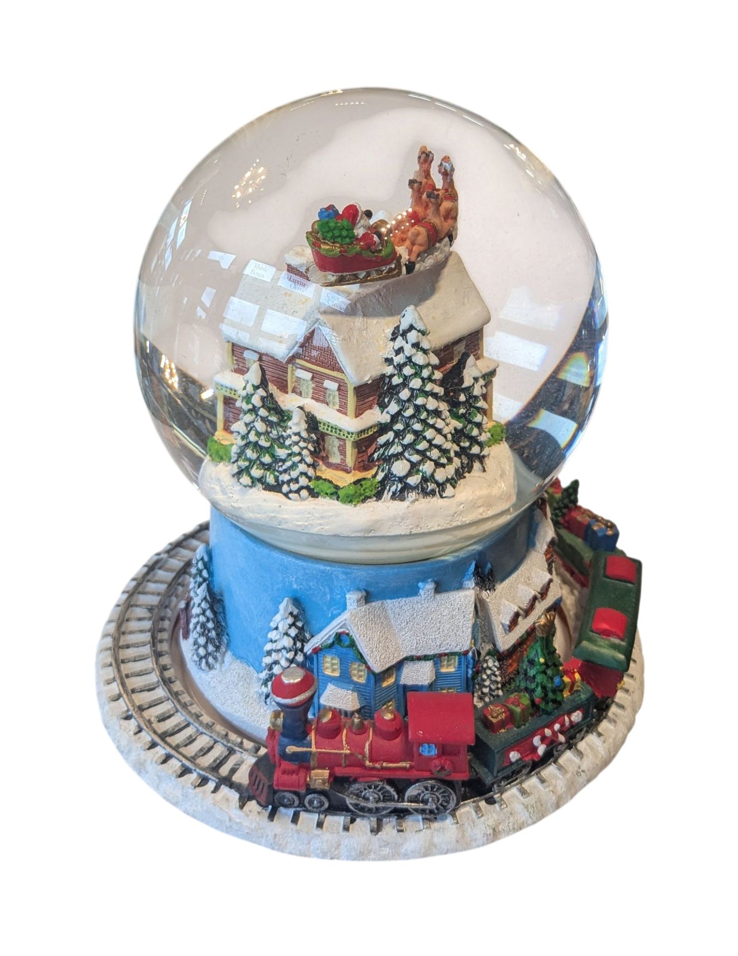 SNOW GLOBE: SANTA & TRAIN