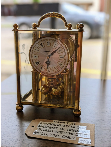 VINTAGE ANNIVERSARY CLOCK