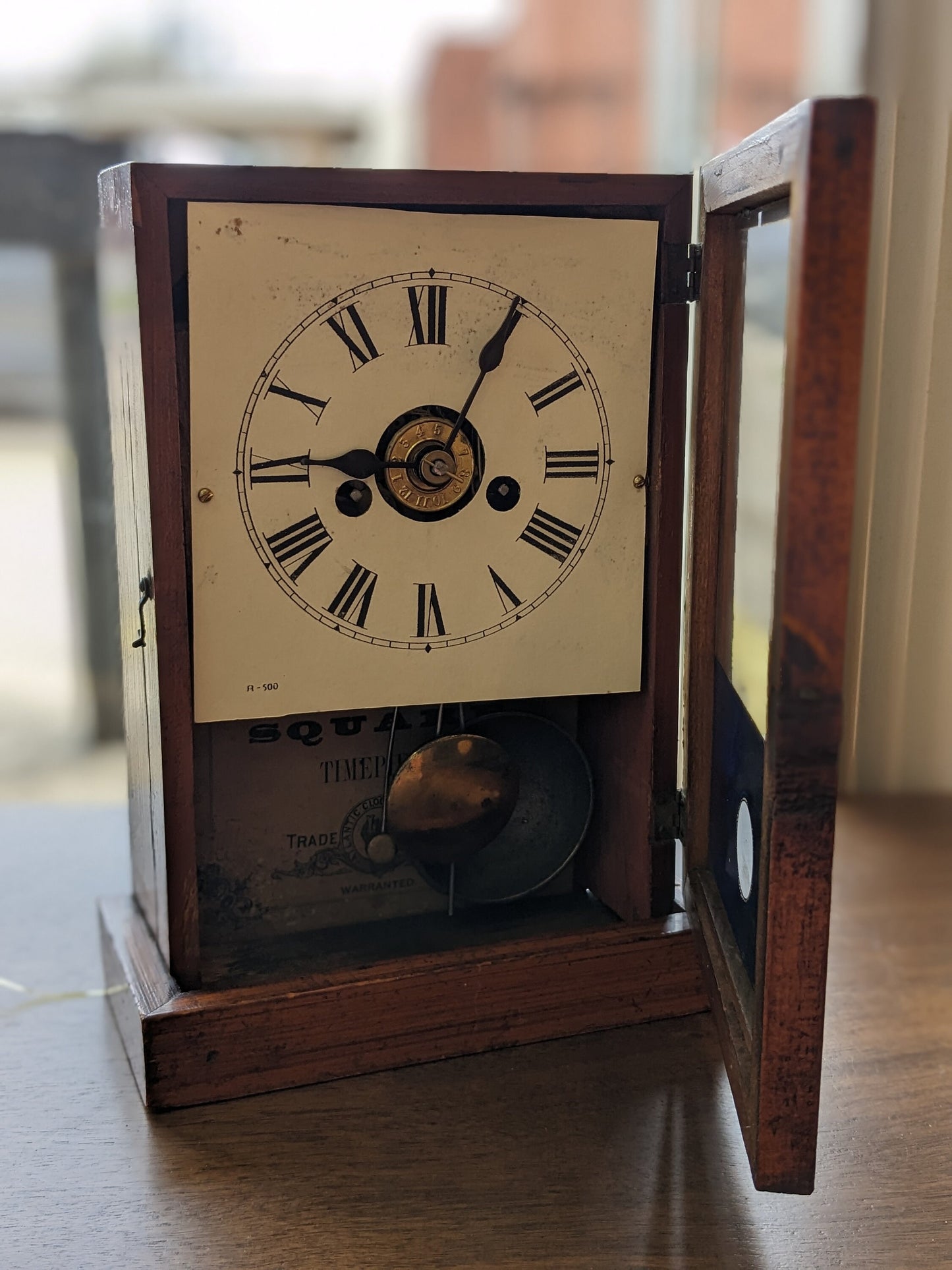 ANTIQUE TABLE TOP CLOCK